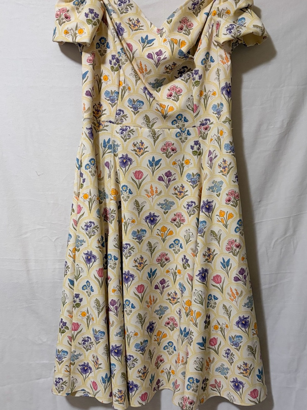 Cream Floral Fit-and-Flare Dress with Multicolor Bloom Print Lady Vintage size L